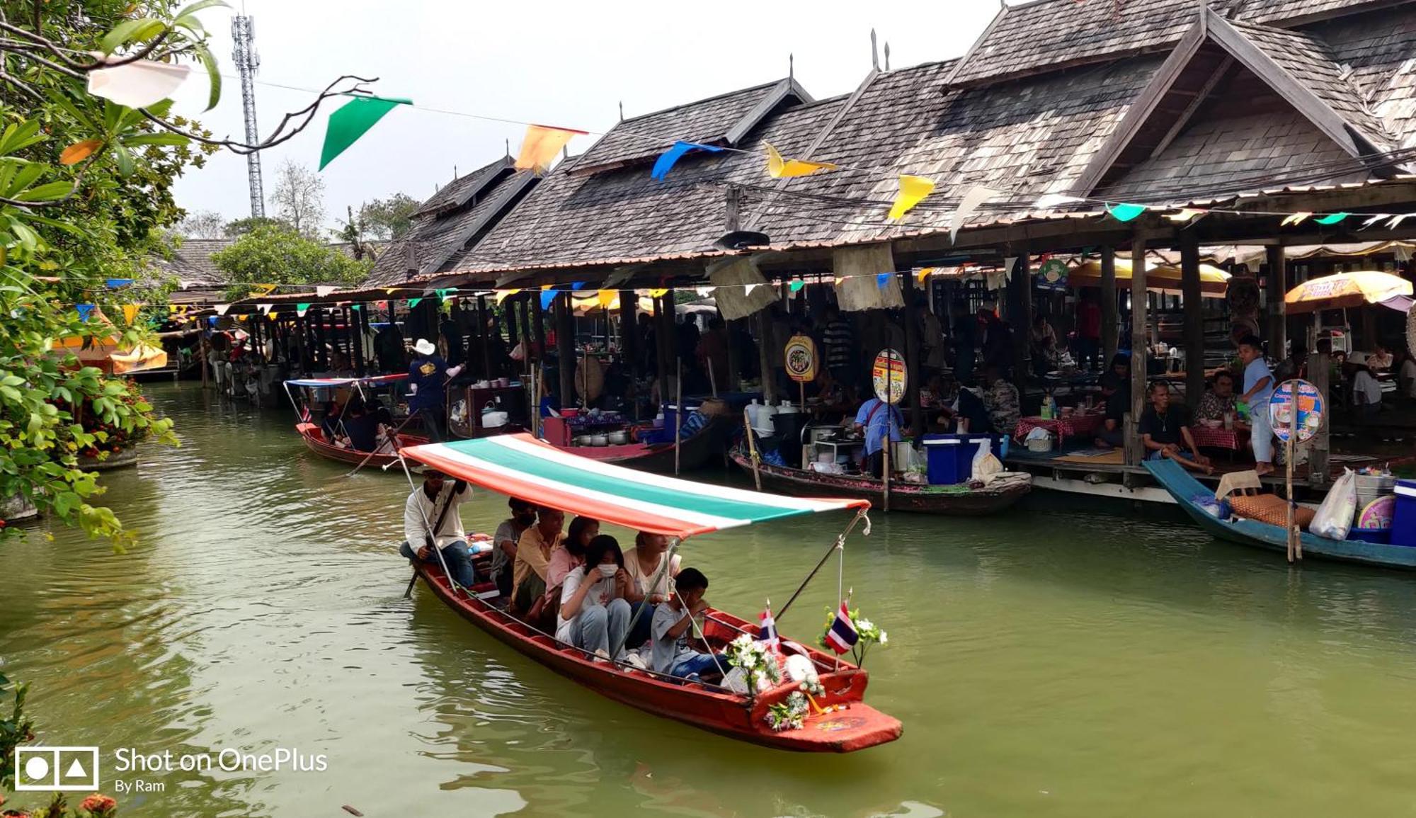 V House Hotel Phra Nakhon Si Ayutthaya Luaran gambar